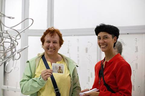 Vernisáži byla přítomna i Isabela Grosseová, autorka a kurátorka výstavy Kombinace citlivostí.