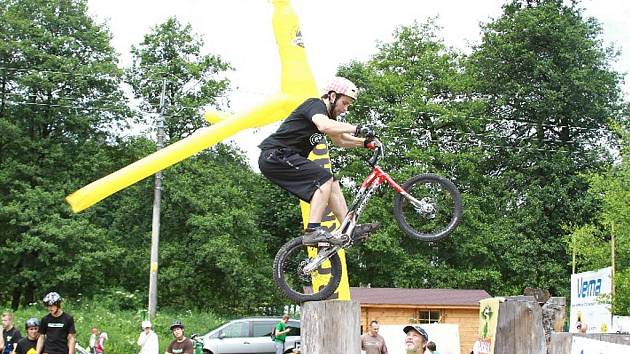 Mistrovství ČR v Biketrialu 2010. Areál trialparku Blansko.