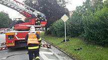 Požár střechy podkrovního domu v Boskovicích nápáchal podle vyšetřovatele škodu za několik milionů korun.