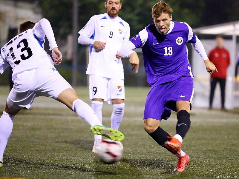 Blanensko (ve fialovém) na domácím hřišti rozstřílelo Baník Ostrava 12:2.