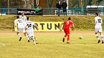 Blanenští fotbalisté (červená) remizovali na domácím hřišti s Líšní 0:0.