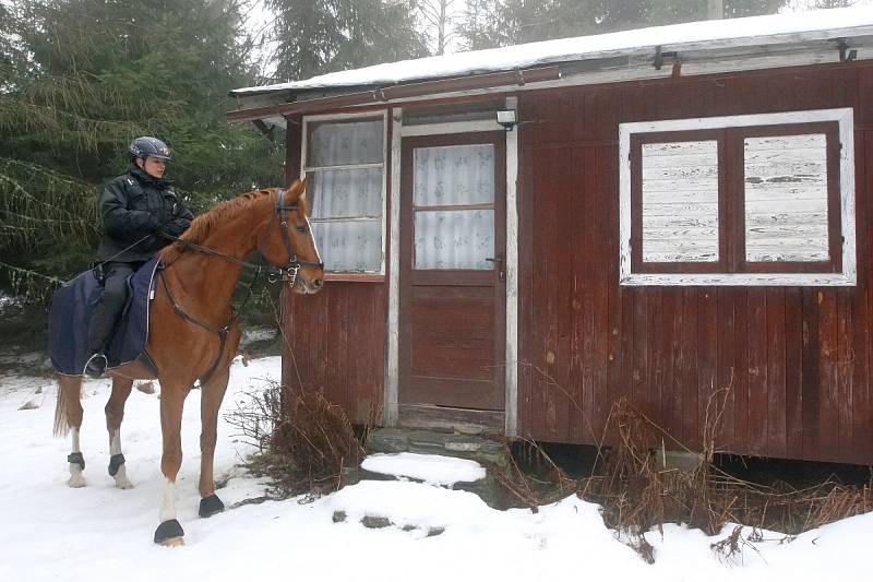 Kolem tří set chat zkontrolovali policisté ve středu v rekreační oblasti Suchý na Blanensku. Zaměřili se i na tamní karavany.