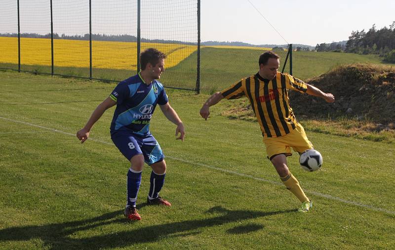 Fotbalisté Vilémovic remizovali s Jedovnicemi 1:1.