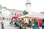 TRHY V CENTRU. Farmářské trhy se v Boskovicích konají jednou za měsíc. A kromě místních lákají prodejce i z odlehlejších částí republiky.