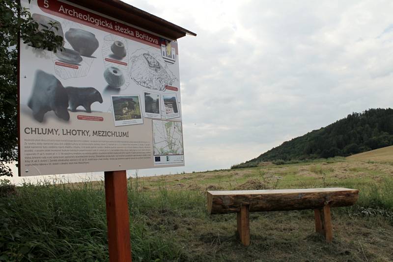 V Bořitově vznikla nová archeologická stezka. Ta přiblíží bohatou historii starou až čtyřicet tisíc let, která se odehrávala na území dnešního Bořitova i v jeho okolí.