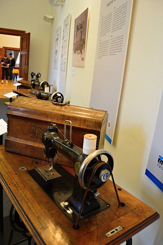 Výstava o historii šicích strojů Minerva přilákala do Muzea regionu Boskovicka několik tisíc návštěvníků.