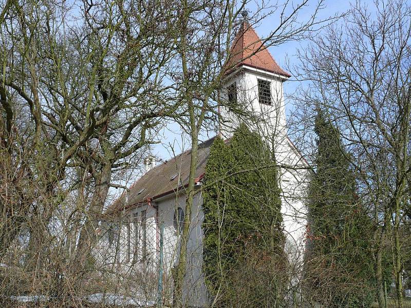 Kostel v Olomučanech.