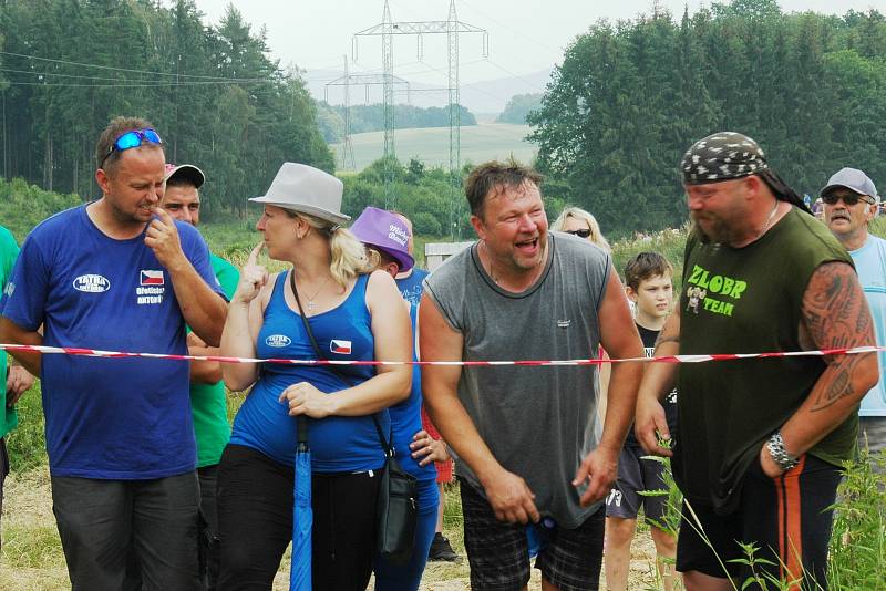 Tradiční mistrovství České republiky v jízdě extrémním terénem.