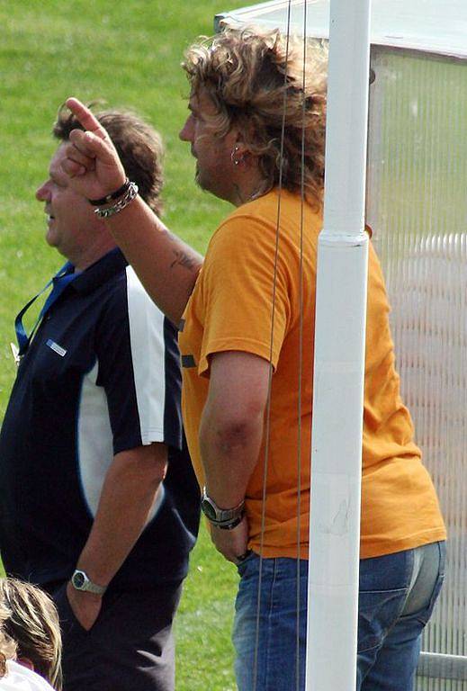 Zápas jako řemen. Tři branky, penalta, emoce. A navíc se hrál svižný fotbal.