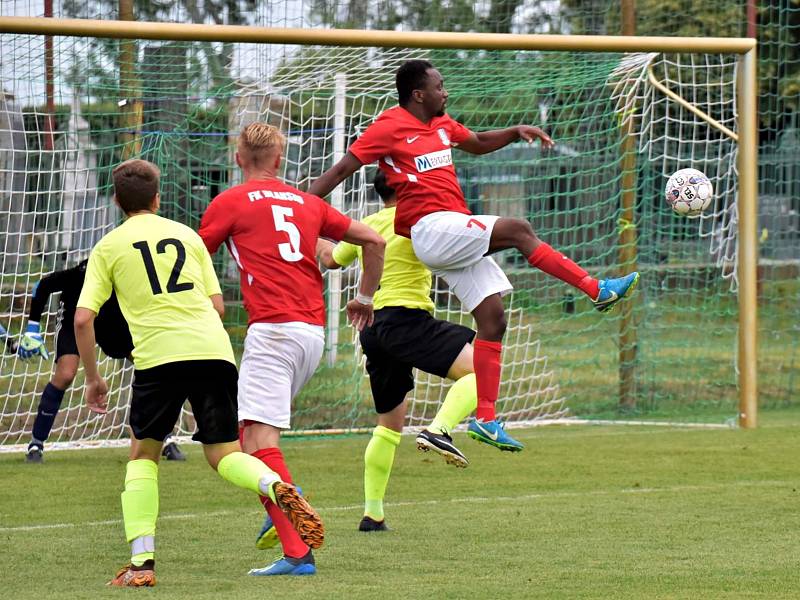 V předkole domácího fotbalového poháru MOL Cup nováček divize Sokol Skaštice překvapivě vyřadil nováčka MSFL FK Blansko. Zápas skončil 2:2 po prodloužení a ve střelbě pokutových kopů byli úspěšnější domácí sokoli.