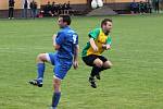 Fotbalisté Ráječka (ve žlutozeleném) v krajském přeboru doma převálcovali Jevišovice 4:1.