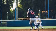 Baseball - nadstavba o extraligu: Olympia Blansko (v bílém) - SaBaT Praha (v černém) 1:2 - 31. července