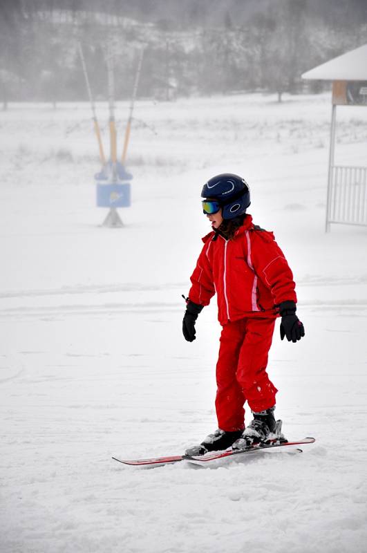 V olešnickém ski areálu zahájili novou lyžařskou sezónu.