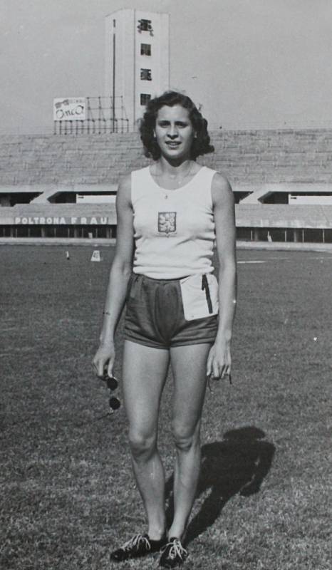 Atletka Olga Oldřichová.