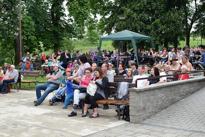 31. ročník trampského, folk a country festivalu Olešnická kytka.