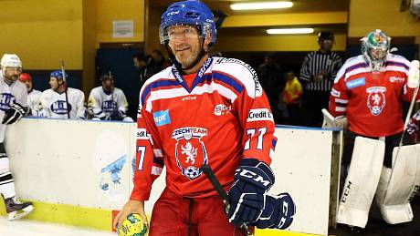 Vladimír Šmicer v hokejovém dresu Czech Teamu 96.