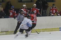 Boskovičtí hokejisté vyhráli druhý čtvrtfinálový zápas play-off krajské ligy v Blansku. 