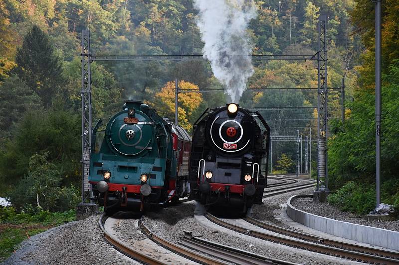 Nadšenec soudobé i historické železnice Martin Bezdiček z Blanska rok fotografoval modernizaci tratě mezi Brnem a Blanskem.