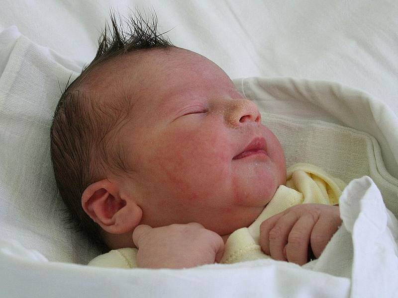 Matyáš Vyroubal; 51 cm; 3,50 kg; 17. 8. 2011; Blansko.