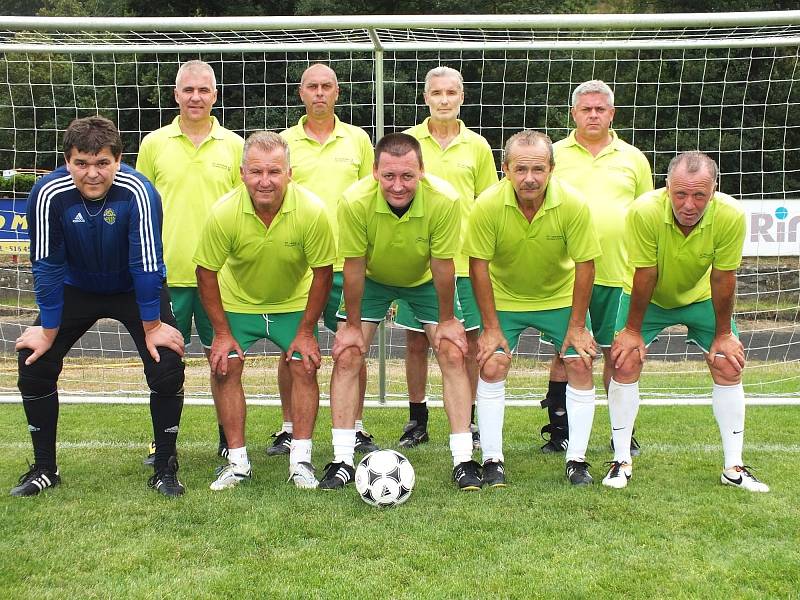 Boskovická pouť a fotbalový turnaj starších pánů k sobě neodmyslitelně patří. Už jedenáct let. Potřetí za sebou ovládl turnaj domácí výběr Nobica Boskovice, který měl ve svém středu i nejlepšího střelce Pavla Nečase.