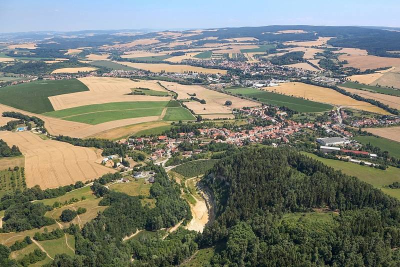 Ve Spešově na Blanensku (na snímku) funguje od začátku letošního roku poloprofesionální stanice v režii Spešovského okrašlovacího spolku, která měří kvalitu ovzduší. Zaznamenává koncentraci jemných prachových částic do velikosti dva a půl mikrometru.