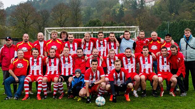 Fotbalisté FC Kvasar Černá Hora vyhráli I. Italcars ligu v malé kopané na Blanensku i okresní pohár. 
