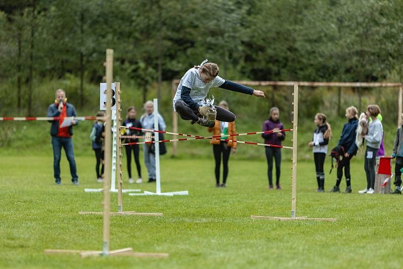 V Šebrově se konaly závodech Zlatá laťka Šebrov 2022, ve které závodníci změřili své síly ve sportu nazvaném Hobby horse