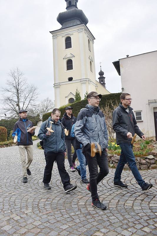 Klap, klap, klap! Zvony odletěly do Říma, Blanskem prošli na Velký pátek klapači.