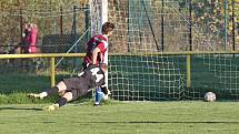 Fotbalisté Kunštátu (ve vínových dresech) porazili na podzim na venkovním hřišti Žebětín jasně 4:0. Čtyřmi góly se blýskl Marek Štencl.