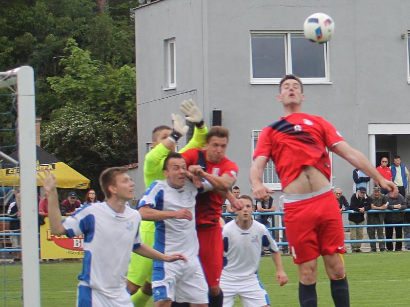 V utkání 26. kola Moravskoslezské fotbalové ligy (MSFL) Blansko rozdrtilo Viktorii Otrokovice 4:0.