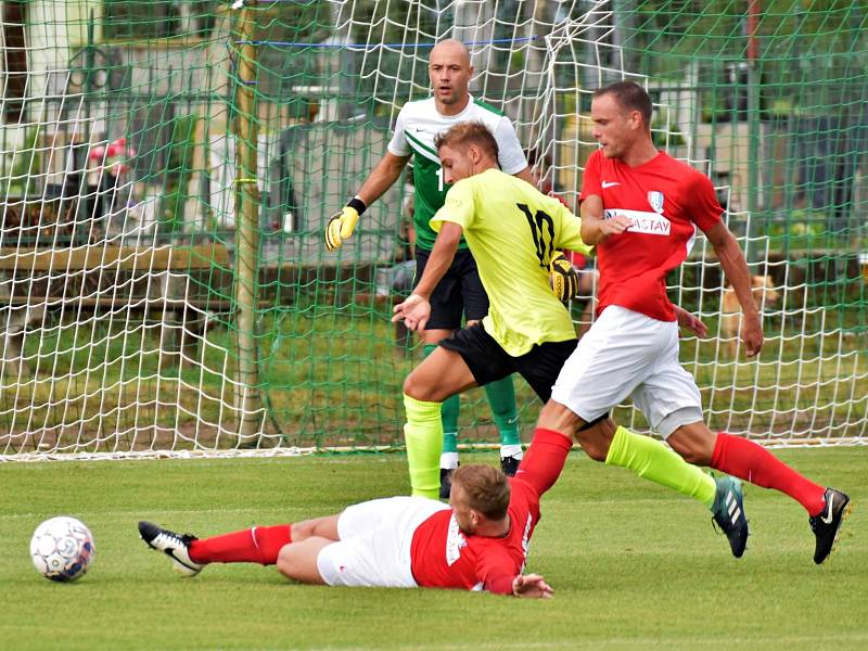 V předkole domácího fotbalového poháru MOL Cup nováček divize Sokol Skaštice překvapivě vyřadil nováčka MSFL FK Blansko. Zápas skončil 2:2 po prodloužení a ve střelbě pokutových kopů byli úspěšnější domácí sokoli.