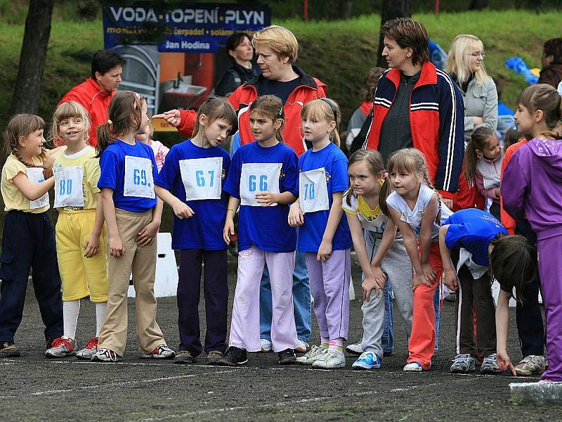 Ve středu dopoledne se prvňáci ve Velkých Opatovicích zúčastnili Olympiády prvních tříd.