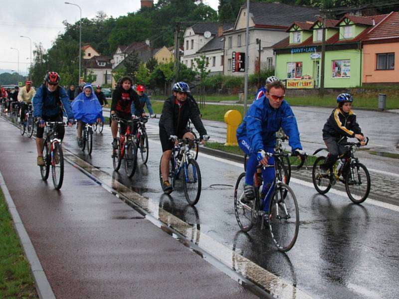 Cyklospolečen­skorelaxační nezávod Okoloskolem.