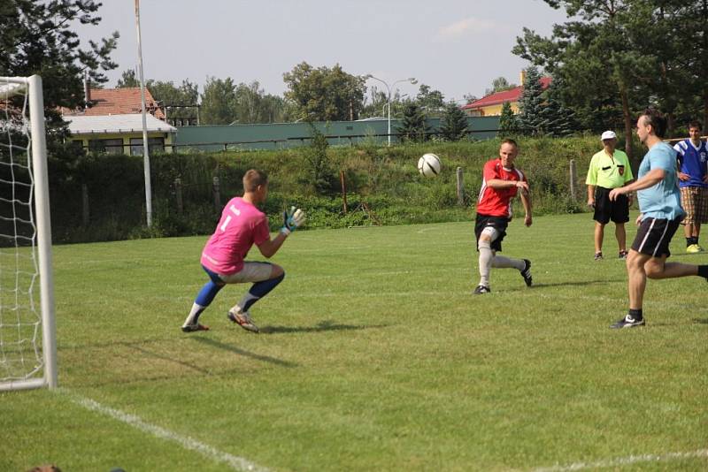 Futsalový turnaj na trávě Carpe Diem Cup vyhrál tým FPO Blansko.