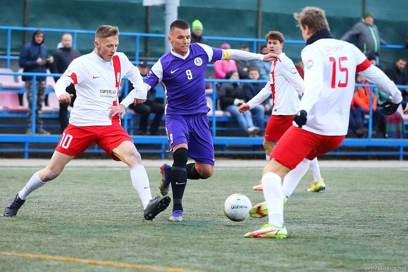 Blanensko (v modrém) porazilo na domácím hřišti Jihlavu vysoko 10:3.