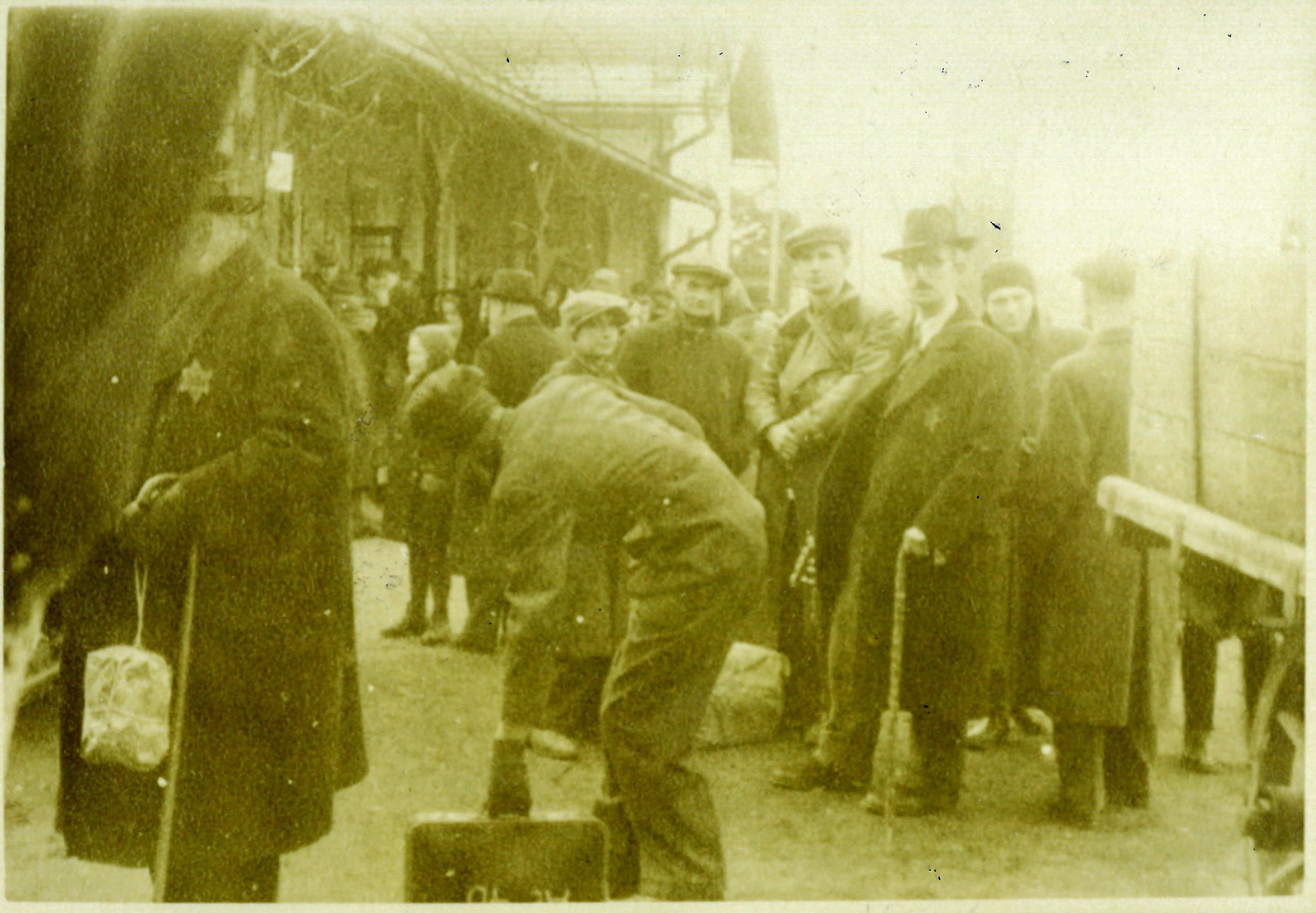 FOTO: Cesta vlakem smrt! Před osmdesáti lety transportovali Židy z Boskovic  - Blanenský deník