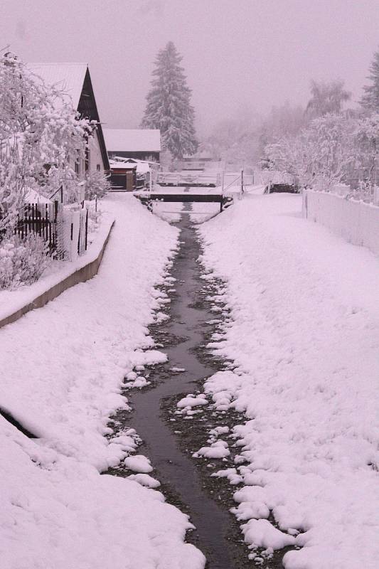 Olešnice a blízké okolí se za určitým podmínek halí do bílého mnohem častěji než okolí.