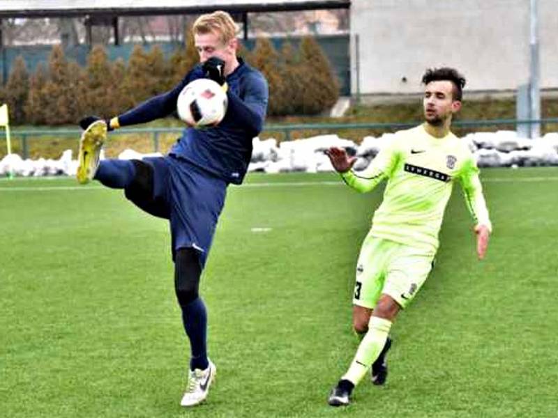 V přípravném utkání porazili fotbalisté  FK Blansko na domácí umělé trávě juniorku Zbrojovky Brno 7:5.