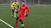 Fotbalisté Zlína (ve žlutých dresech) v prvním letošním zimním přípravném zápase přehráli druholigové Blansko 4:1.