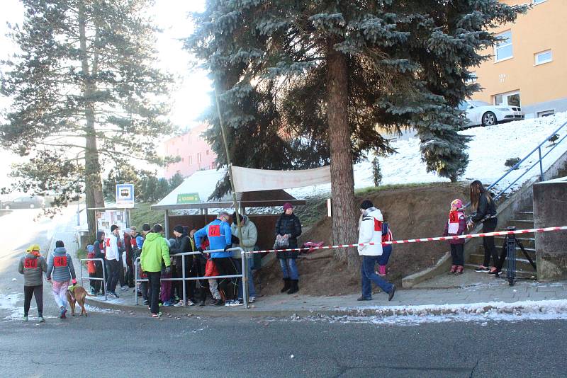 Adamovská Vlásenka patřila v sobotu dopoledne běžcům. Konal se sedmý ročník Mikulášského běhu do vrchu.