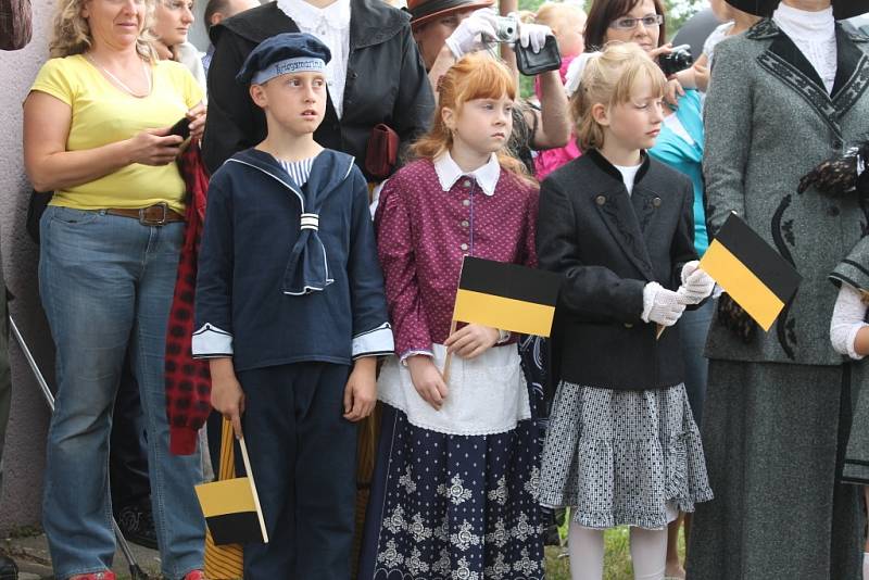 Návštěva následníka trůnu a jeho rodiny ve Světlé nabídla pestrou podívanou.