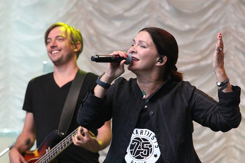 Zámecký park v Blansku ovládl v sobotu už počtvrté hudební festival Morava Park Fest. Na pódiu vystoupila například zpěvačka Anna K, Jiří Macháček se skupinou Mig 21 nebo kapela Wohnout.