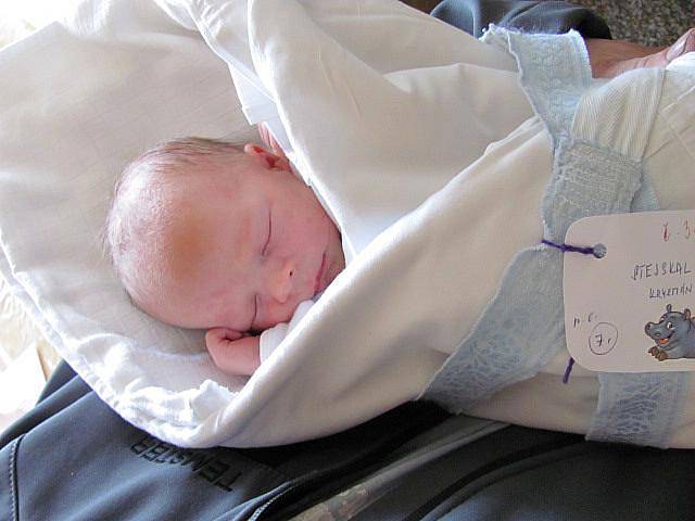 Kristián Stejskal, 47 cm, 2,61 kg, Kunštát, 13. 2. 2012