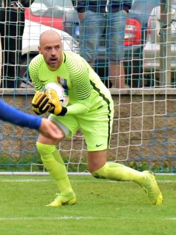 I sedmé utkání na domácím trávníku fotbalisté Blanska (bílé dresy) vyhráli. Ve 12. kole Moravskoslezské ligy porazili MFK Frýdek-Místek 1:0.