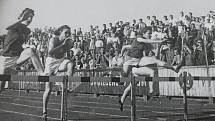 V roce 1948 startovala sprinterka a několikanásobná československá rekordmanka Olga Oldřichová Šicnerová na olympiádě v Londýně. Na stovce skončila v semifinále. Na dvoustovce v rozběhu upadla a nedokončila.