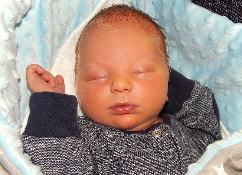 Adam Prosecký, 49 cm, 3,52 kg, Letovice, 31. 3. 2016