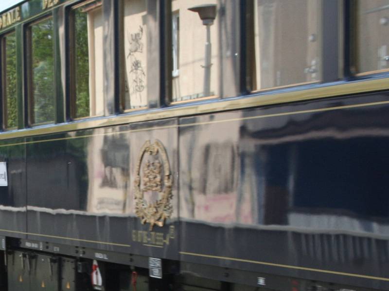 Blanskem projel legendární vlak Orient Express s půlhodinovým zpožděním.