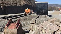 Rekonstrukce železničního koridoru mezi Brnem a Adamovem postupuje zatím podle plánu. V pondělí staveniště v Adamově navštívil ministr dopravy Martin Kupka.