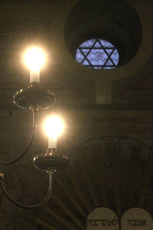 V boskovické synagoze zněly balady Sefardských Židů. V podání Hany Sar Blochové.