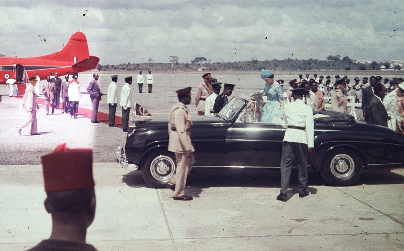 Antonín Petlach z Blanska mapoval s kolegy v roce 1961 v africké Ghaně vhodné lokality pro výstavbu vodních elektráren. Podařilo se mu tehdy také vyfotografovat návštěvu britské královny Alžběty II.